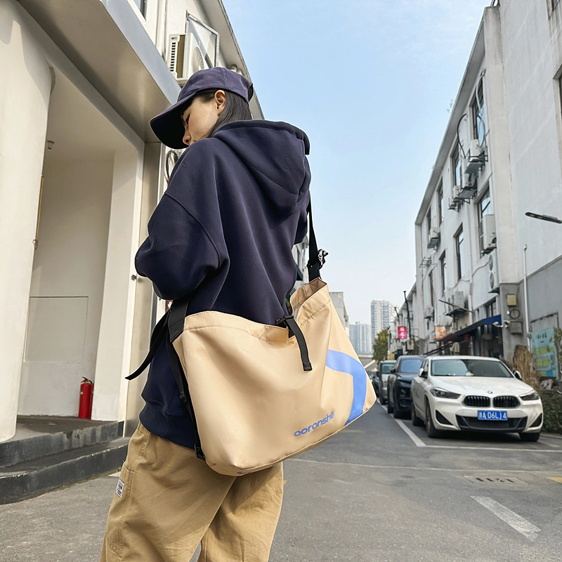 德力熊 时尚休闲机能骑行潮流 尼龙 单肩包 男女同款情侣款 多色