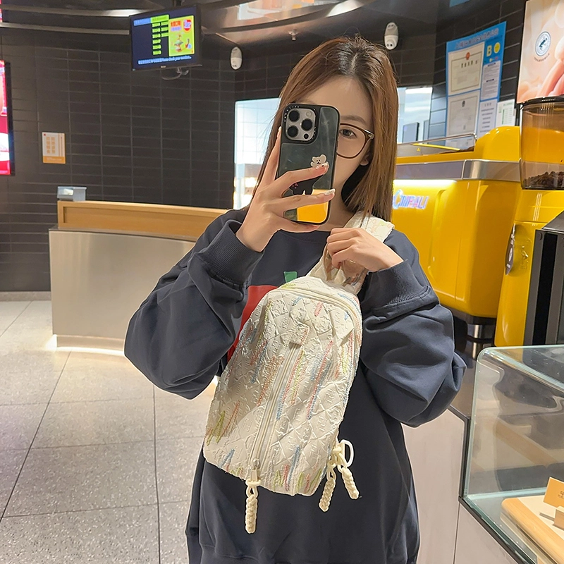 德力熊 休闲时尚百搭 尼龙 胸包 男女同款情侣款 多色