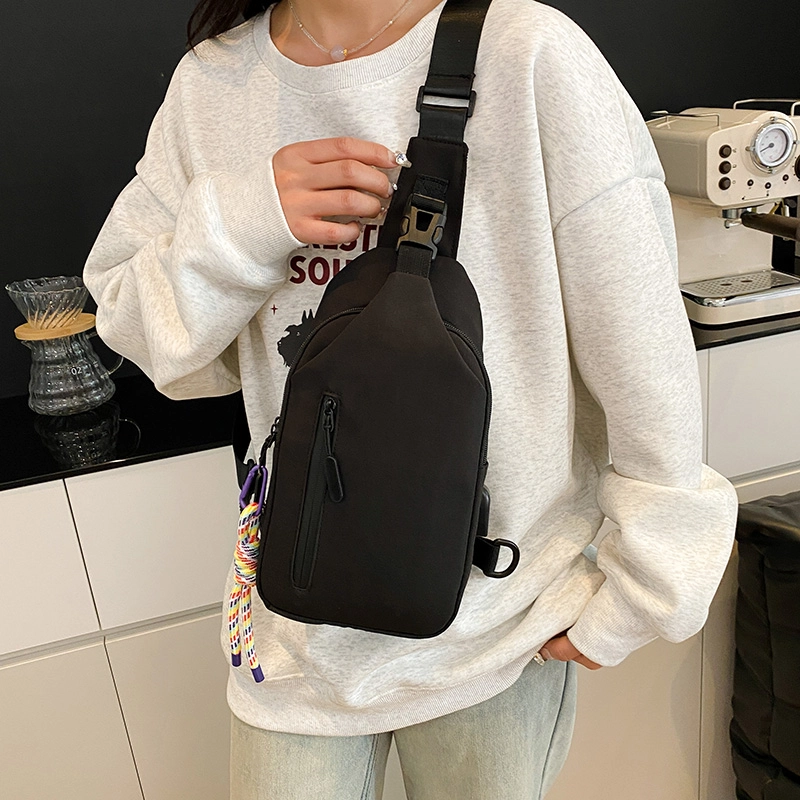 德力熊 多功能个性潮流 尼龙布 单肩胸包 男女同款情侣款 多色