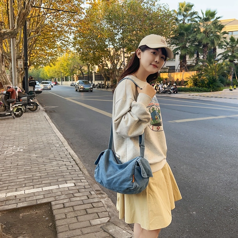 德力熊 百搭休闲学生时尚原宿拉链开合 牛仔布 单肩包 常规 男女同款情侣款 深蓝/浅蓝
