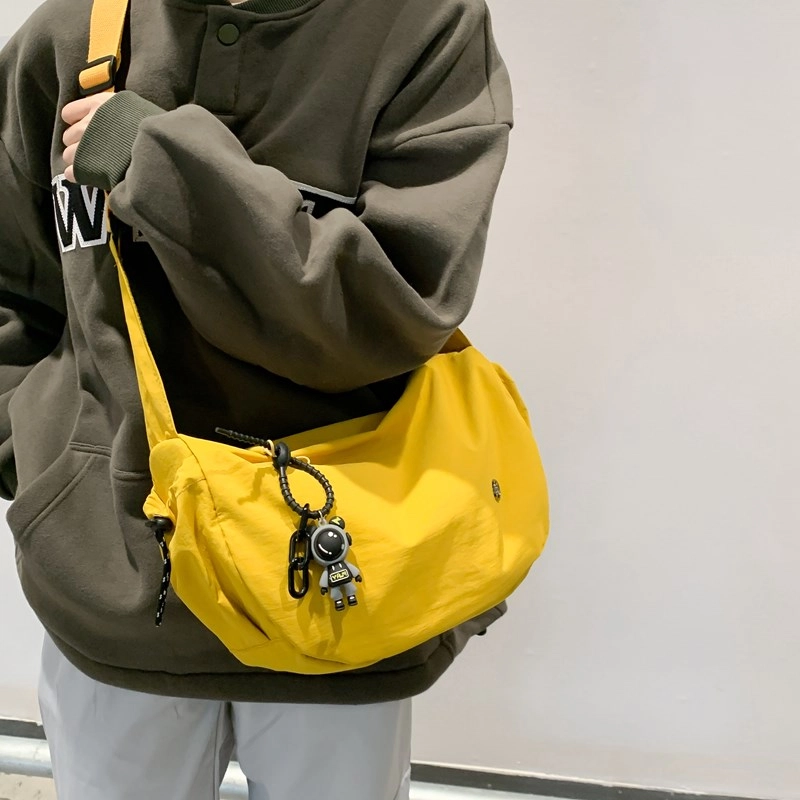 彤彤兔 运动 尼龙 单肩包 男女同款情侣款 蛋黄流沙\黑色\桔色\香草奶油