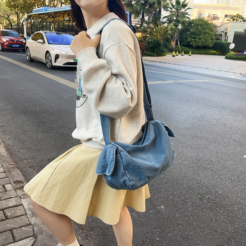 德力熊 百搭休闲学生时尚原宿拉链开合 牛仔布 单肩包 常规 男女同款情侣款 深蓝/浅蓝