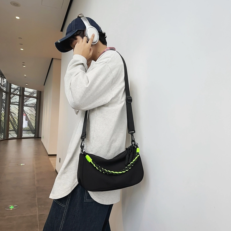 德力熊单肩包尼龙男女通用三色短途旅行包包时尚休闲百搭大容量单肩斜挎通勤包 多色