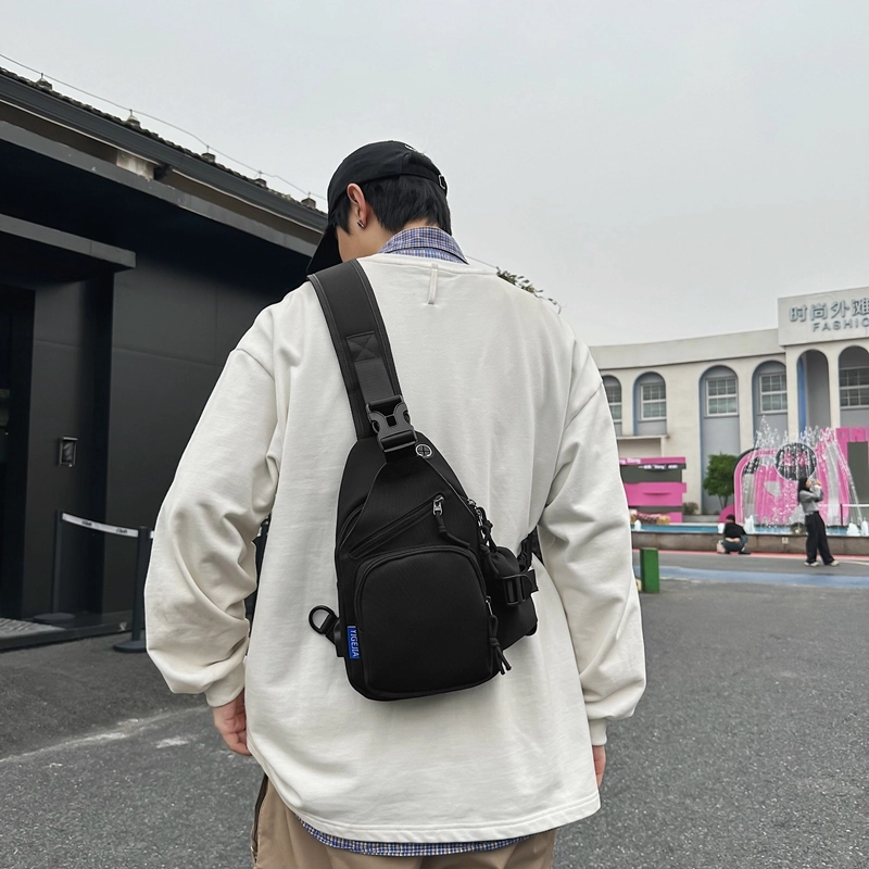 德力熊 轻便大容量纯色 尼龙 斜挎包胸包 常规 男女同款情侣款 黑色/白色/卡其色/蓝色