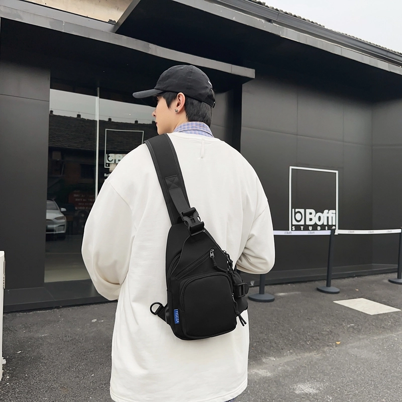 德力熊 轻便大容量纯色 尼龙 斜挎包胸包 常规 男女同款情侣款 黑色/白色/卡其色/蓝色