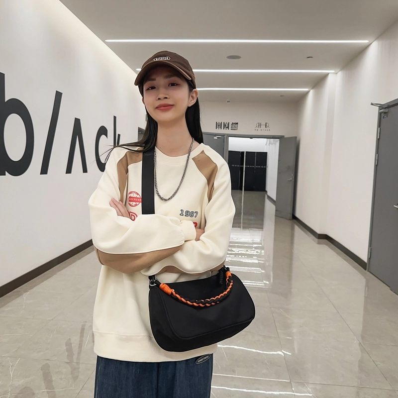德力熊单肩包尼龙男女通用三色短途旅行包包时尚休闲百搭大容量单肩斜挎通勤包 多色