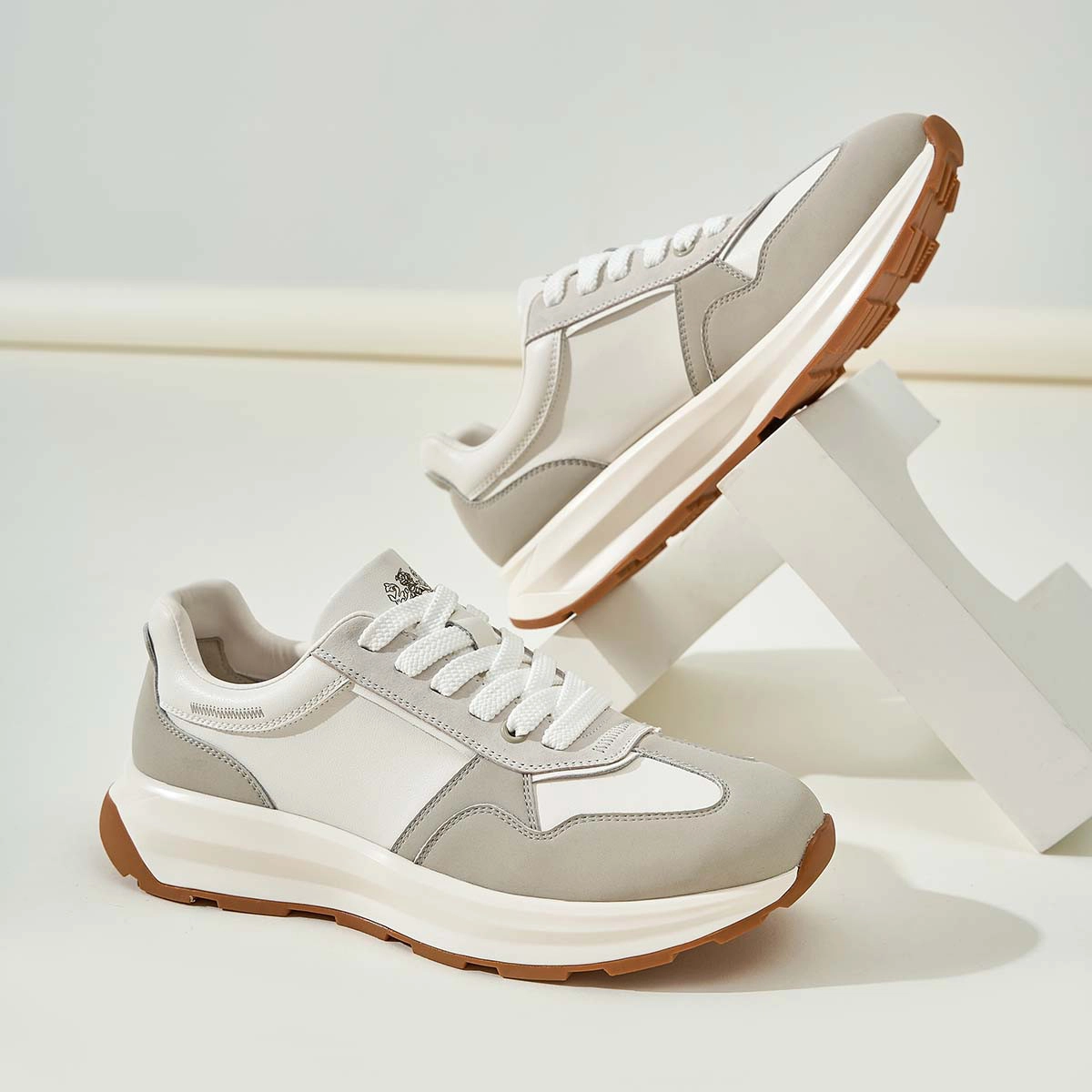 AQUASCUTUM