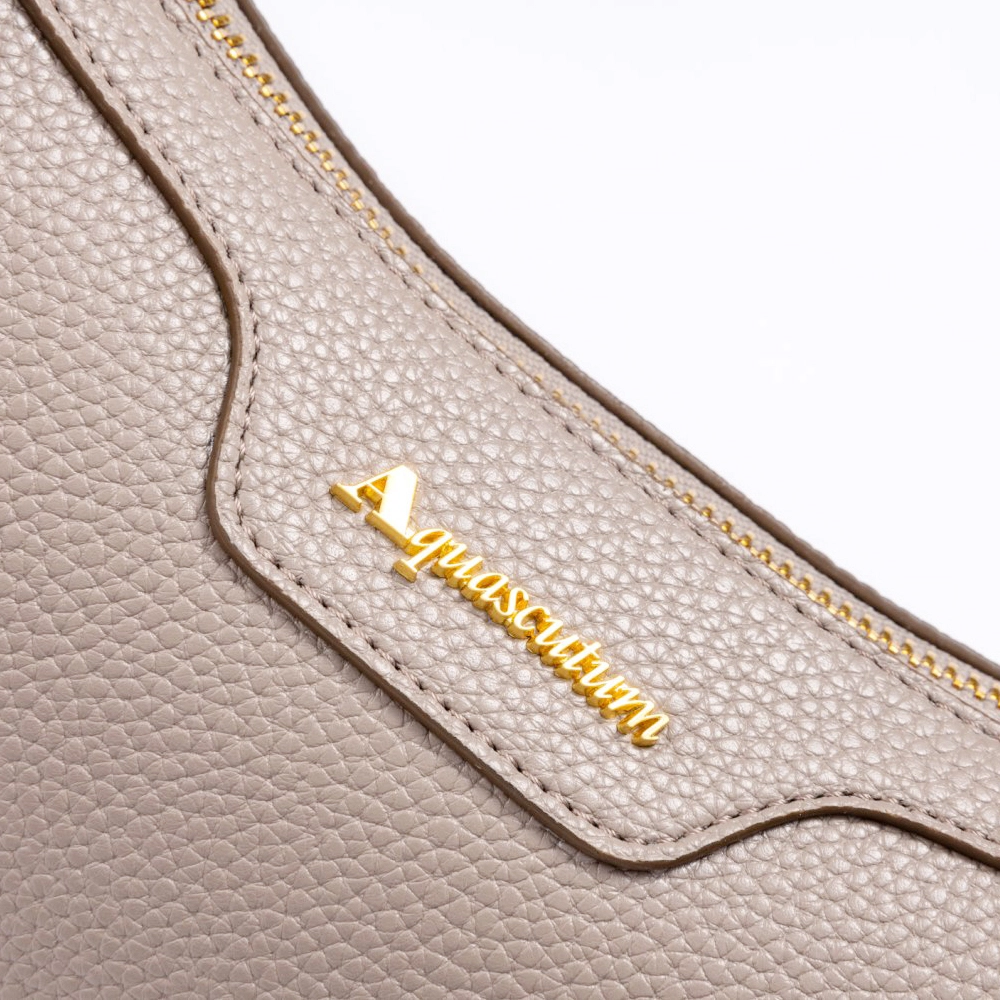 AQUASCUTUM