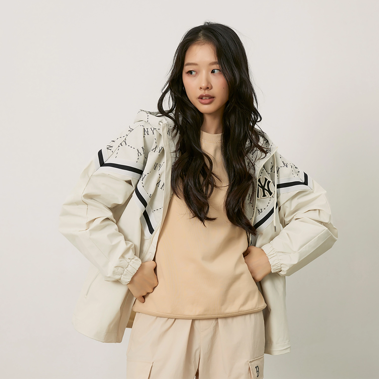 MLB MONOGRAM 24FW Vlogo