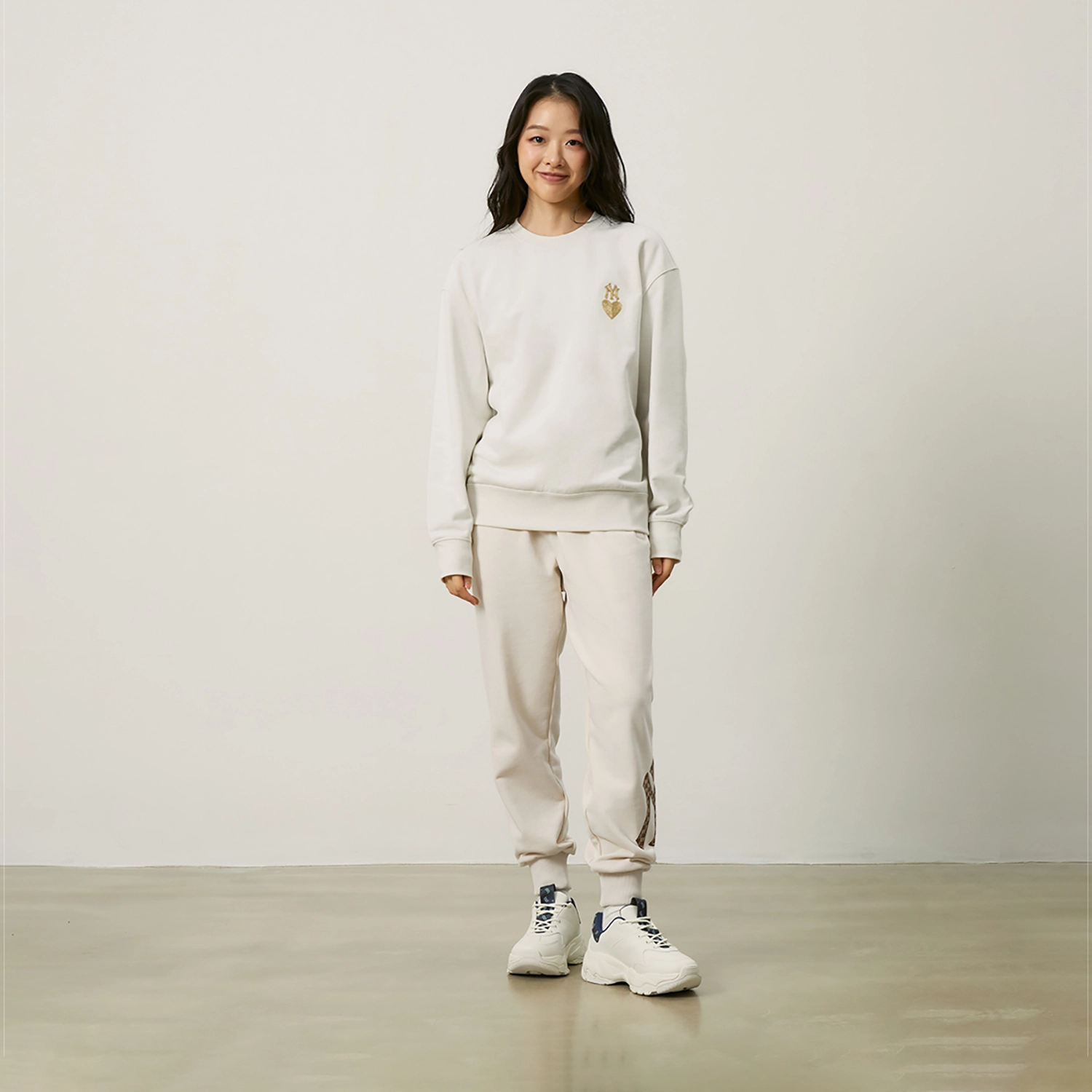 MLB Heart 24FW Logo