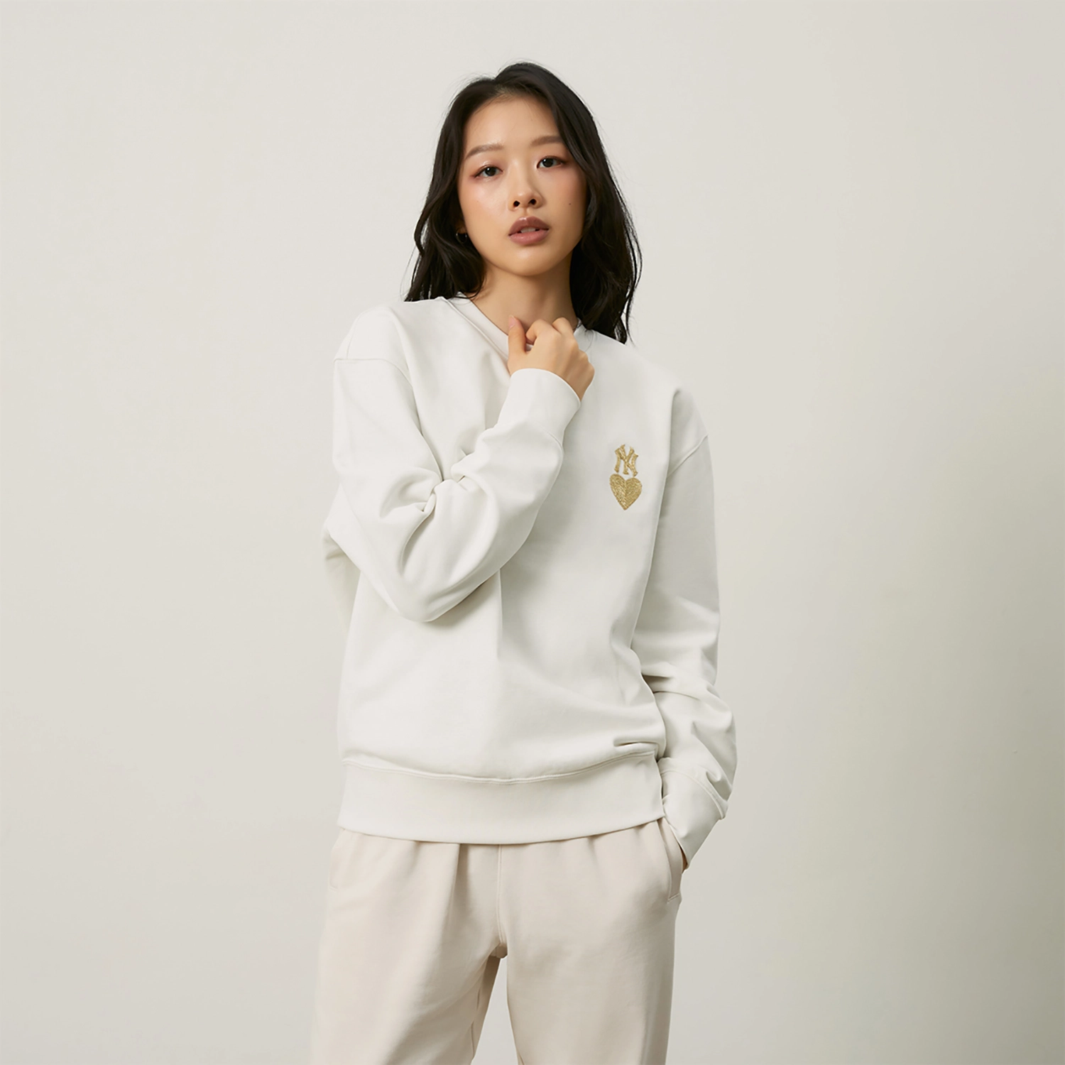 MLB Heart 24FW Logo