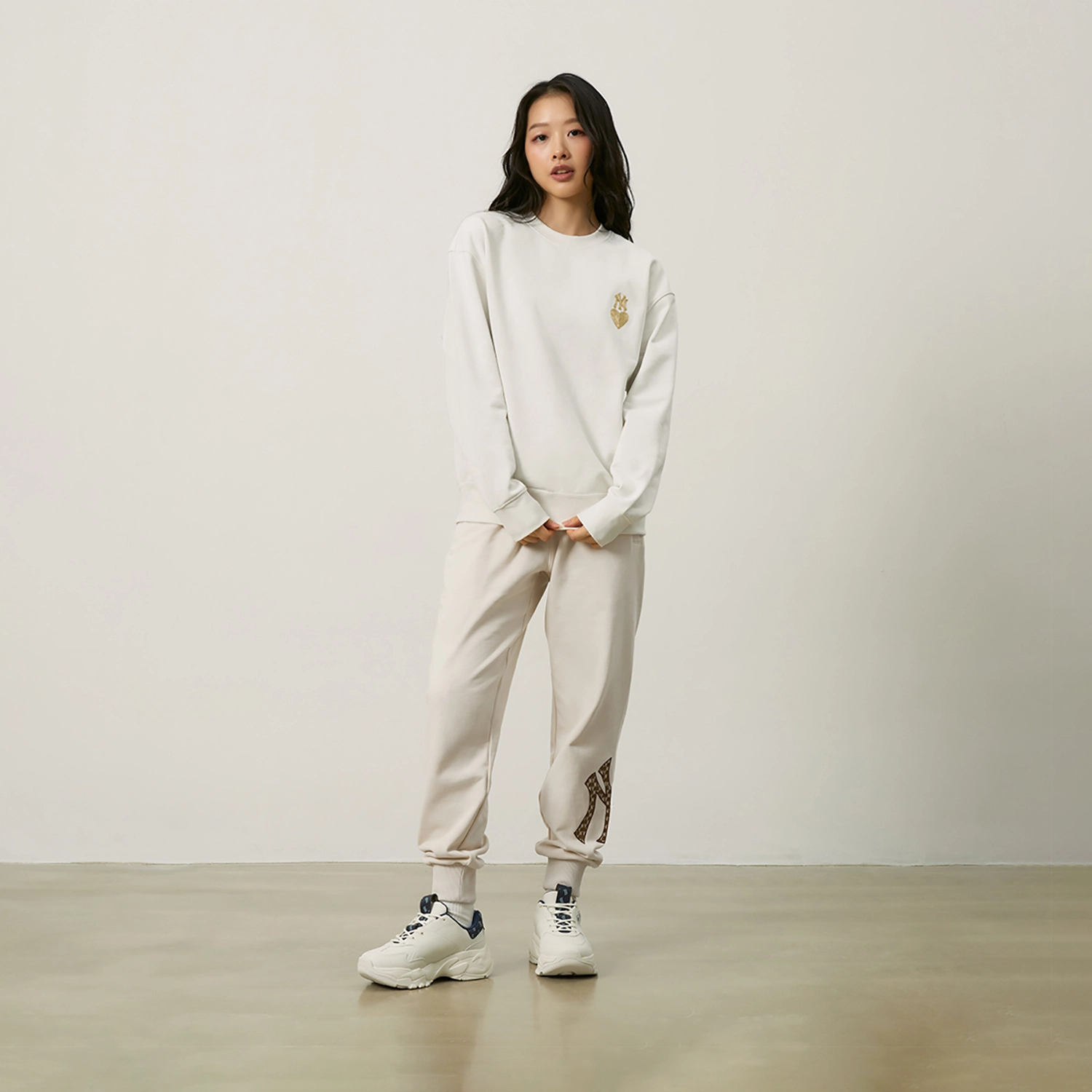 MLB Heart 24FW Logo