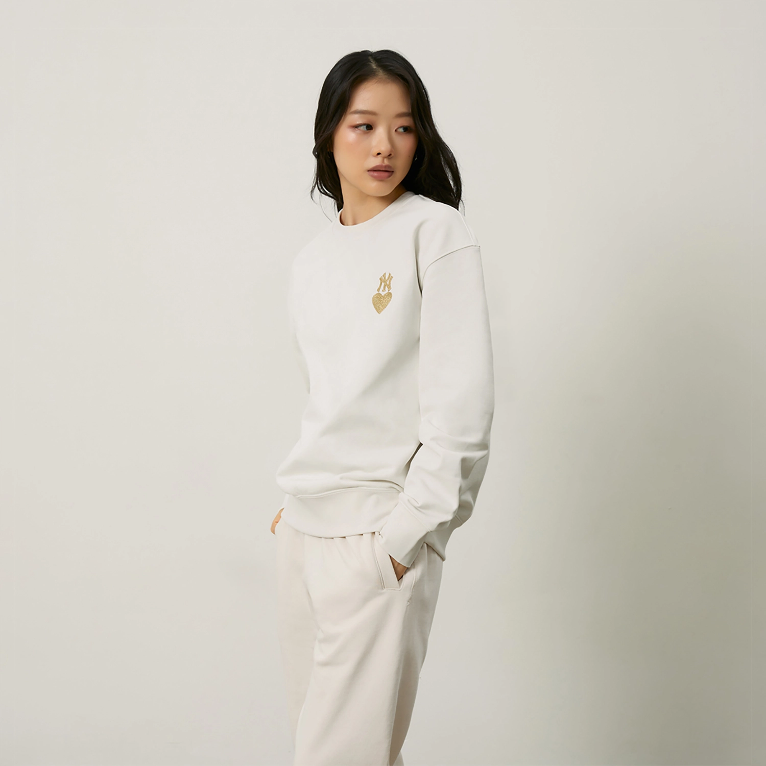 MLB Heart 24FW Logo