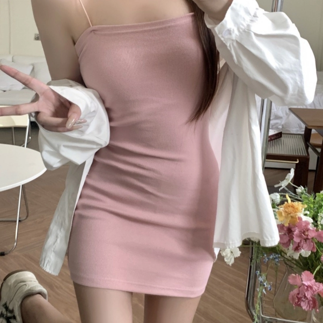 美丽衣橱 修身短款纯色吊带连衣裙 女款 粉红色