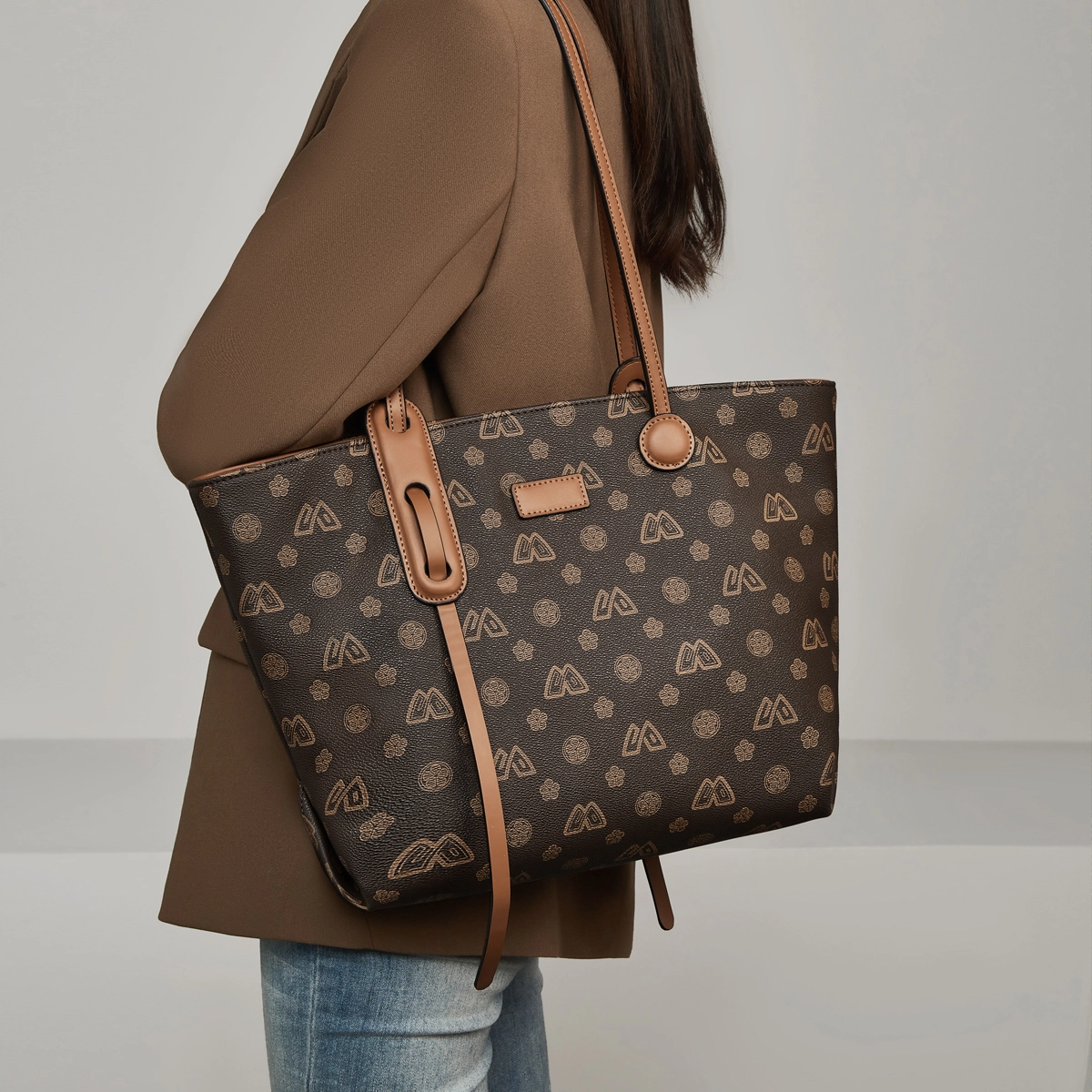 safiya Tote