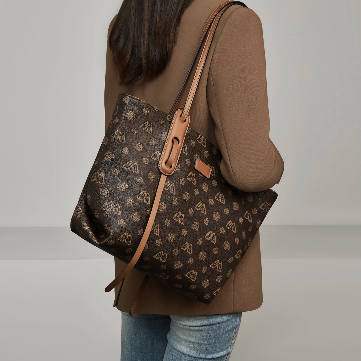 safiya Tote