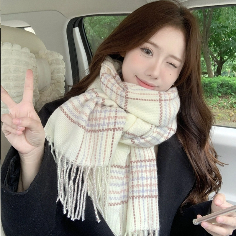 优幽兰 纯色线条设计感防风防寒护脖子 仿羊绒 绒线围巾 女款
