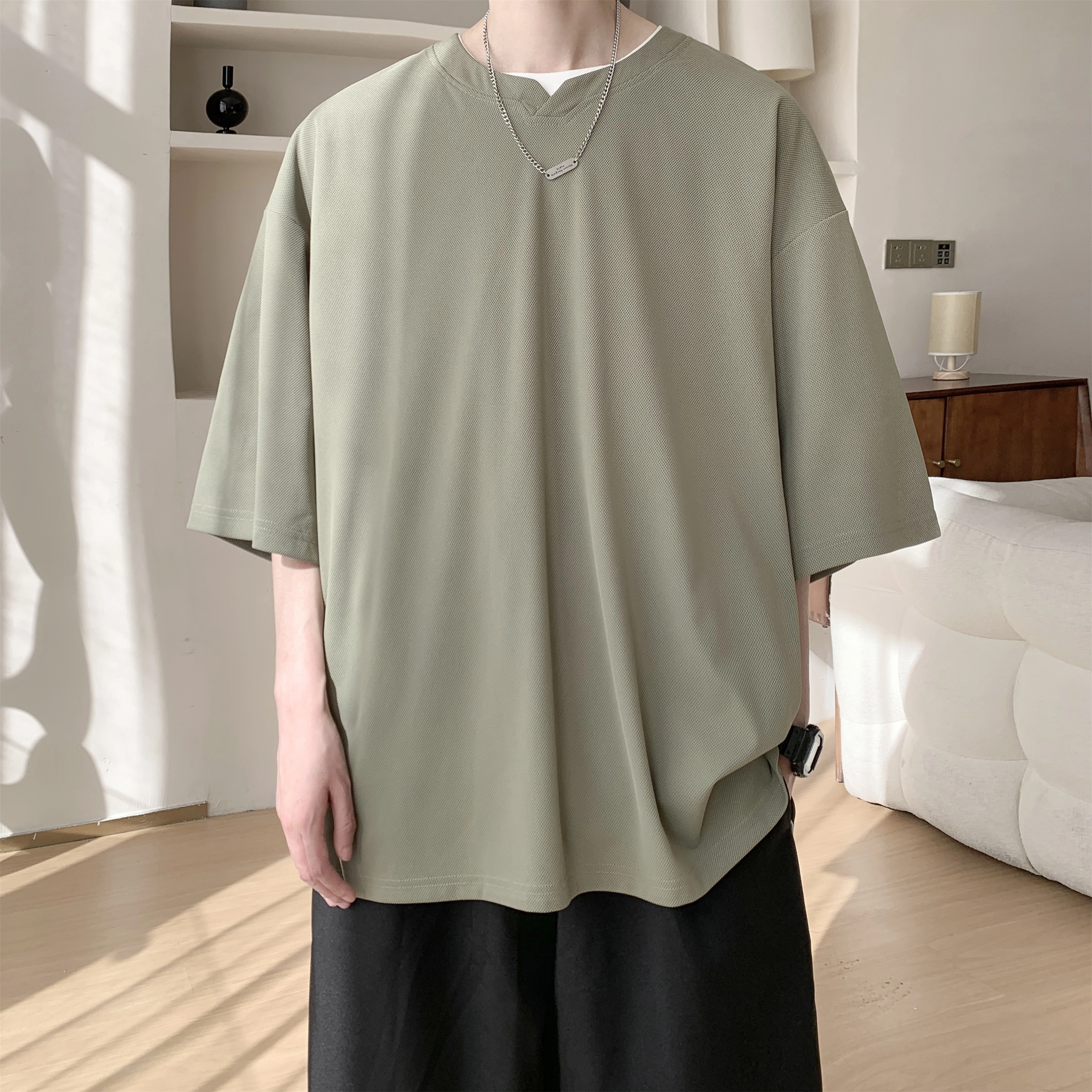 FOREST LIBRARY T