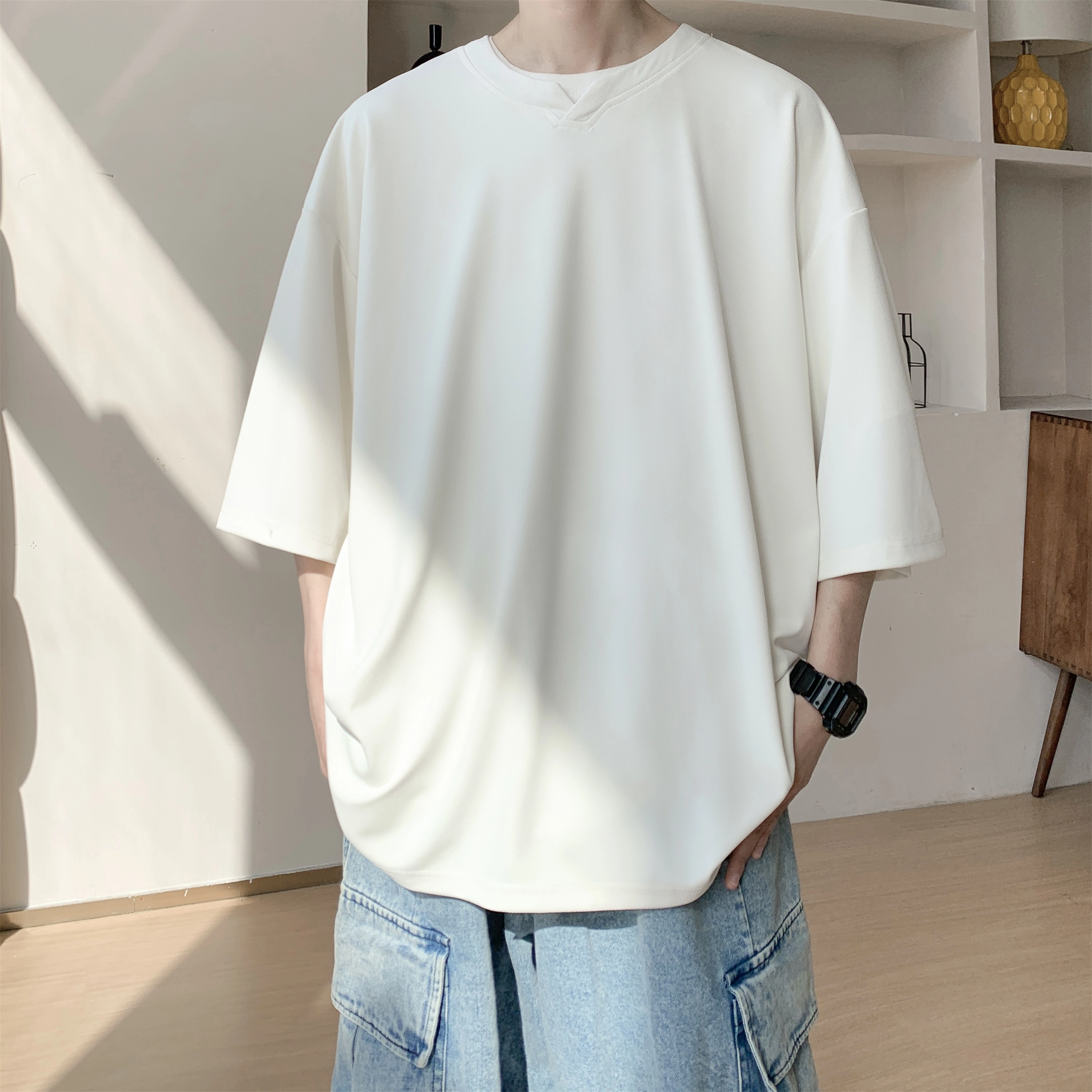FOREST LIBRARY T