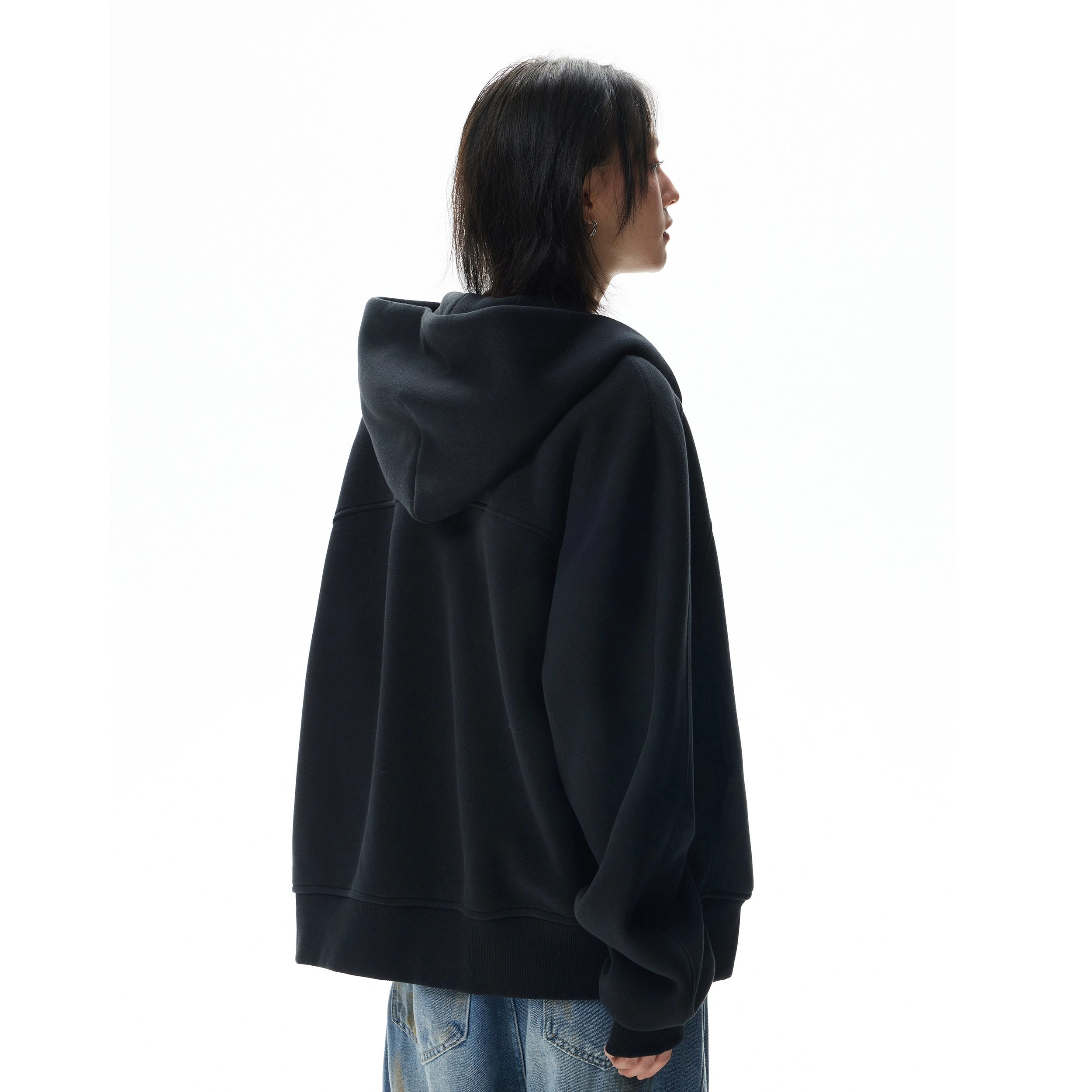 HOKLV SS25logocleanfit