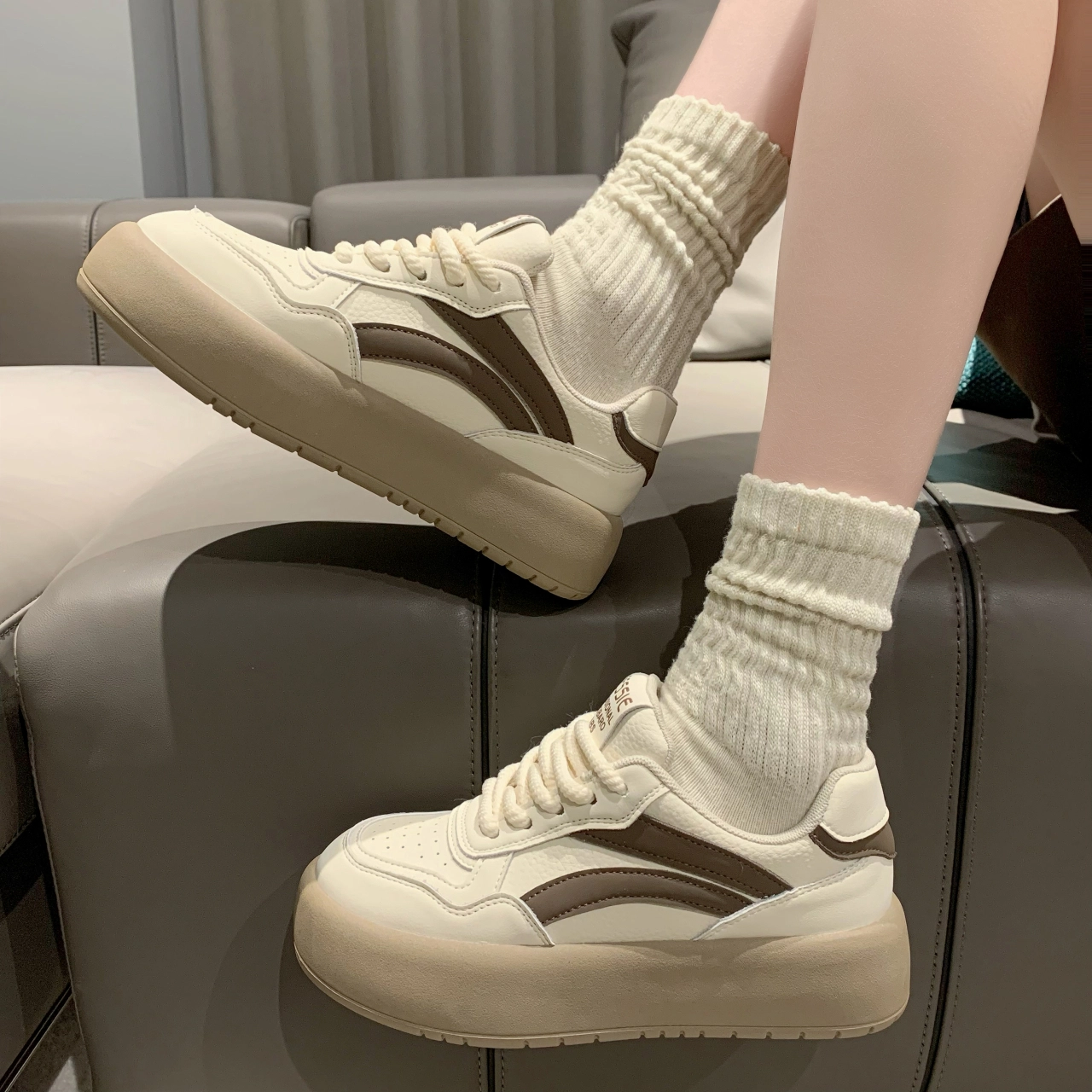 ESTEE GEEA PU ins