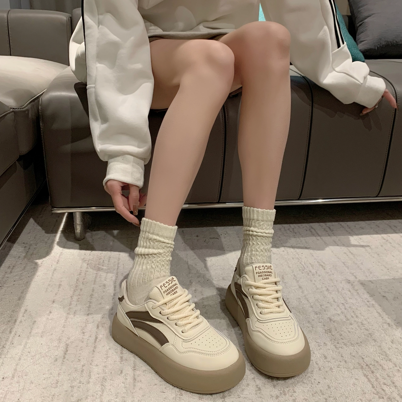 ESTEE GEEA PU ins