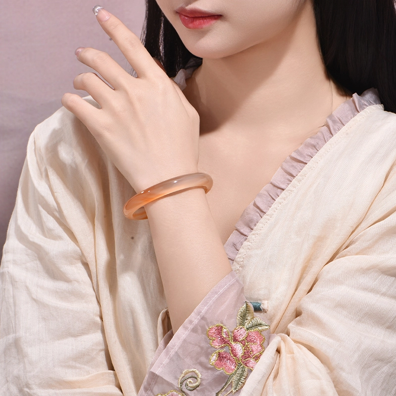 【如斯美玉】 翡翠王朝 元气满满锦鲤 新中式温润细腻小众古色古香 国潮古风气质宫廷汉服百搭旗袍风#好运天然 玉髓 玉石手镯 女款