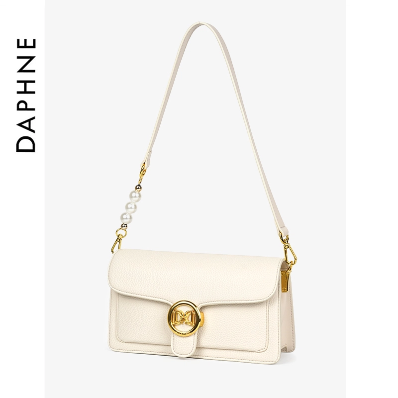DAPHNE PU