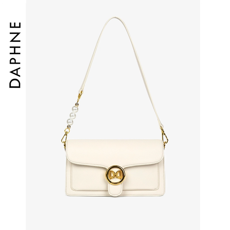 DAPHNE PU