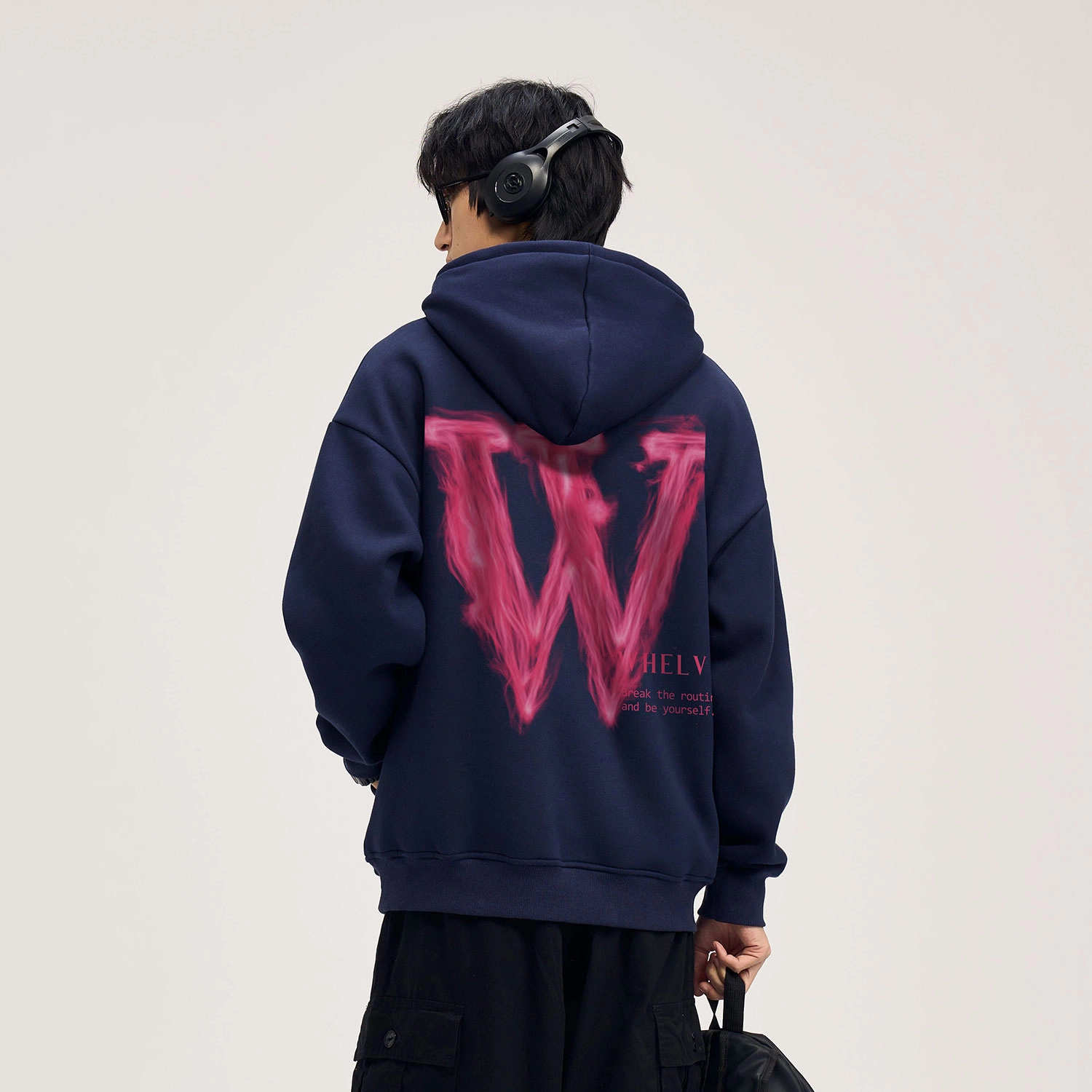 WHELVE logo
