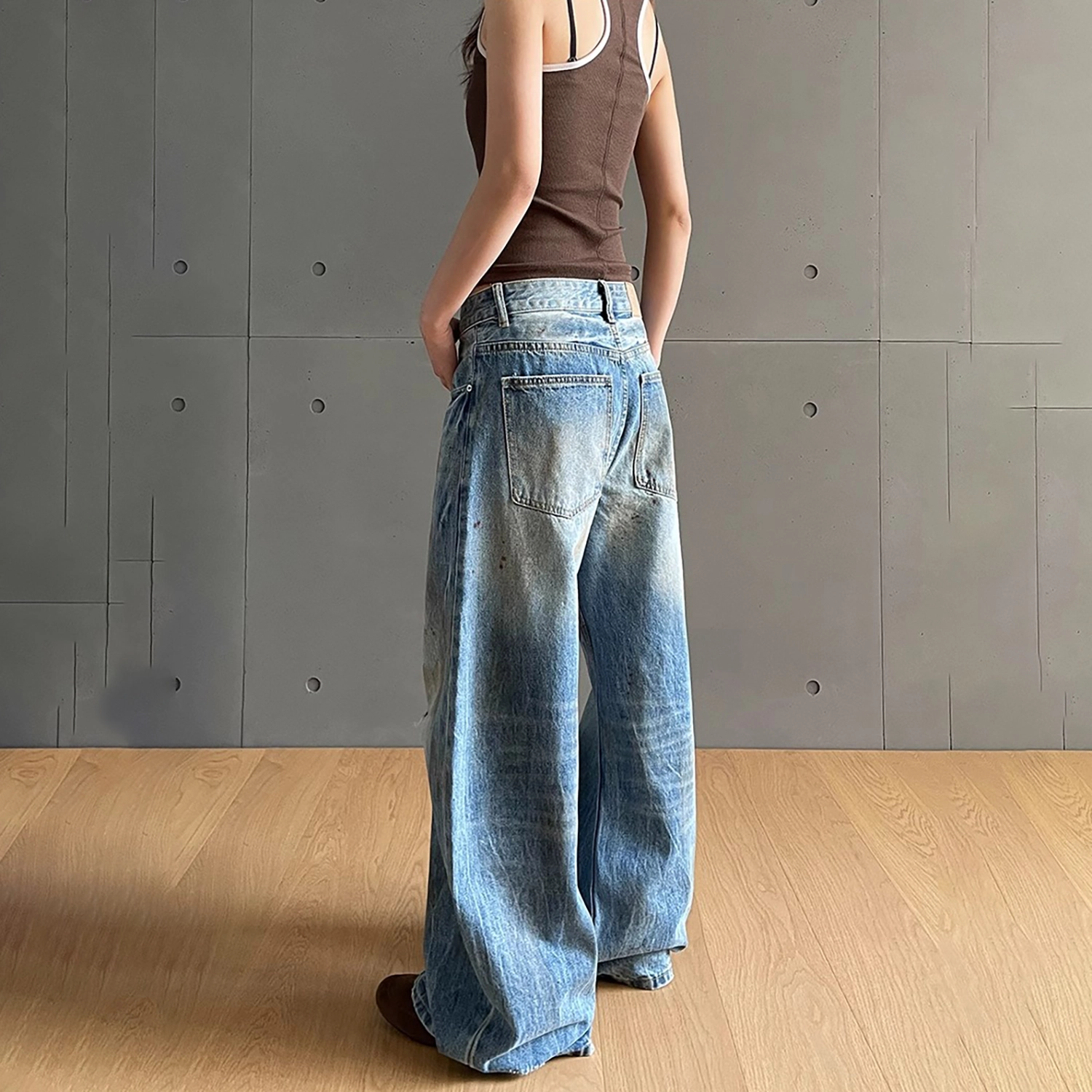 WHELVE vintage