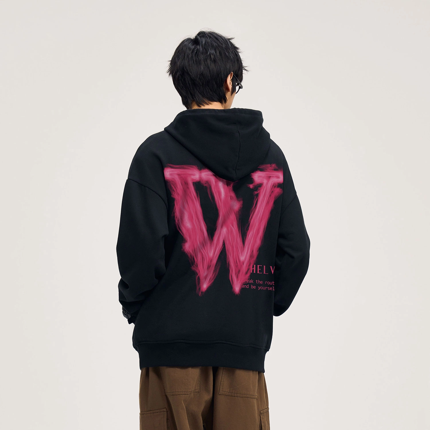 WHELVE logo