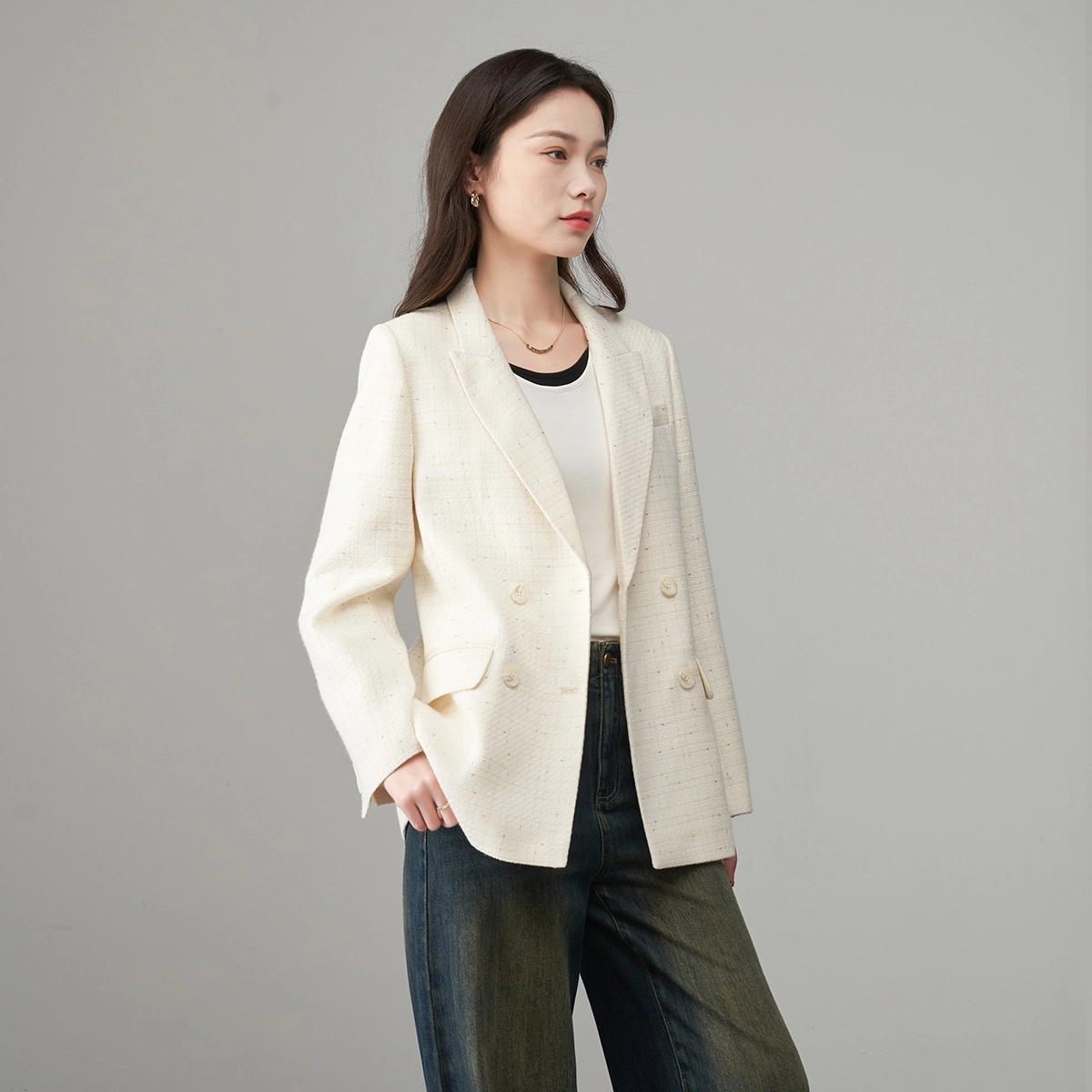 娅丽达 简约纯色双排扣时尚通勤西装 女款