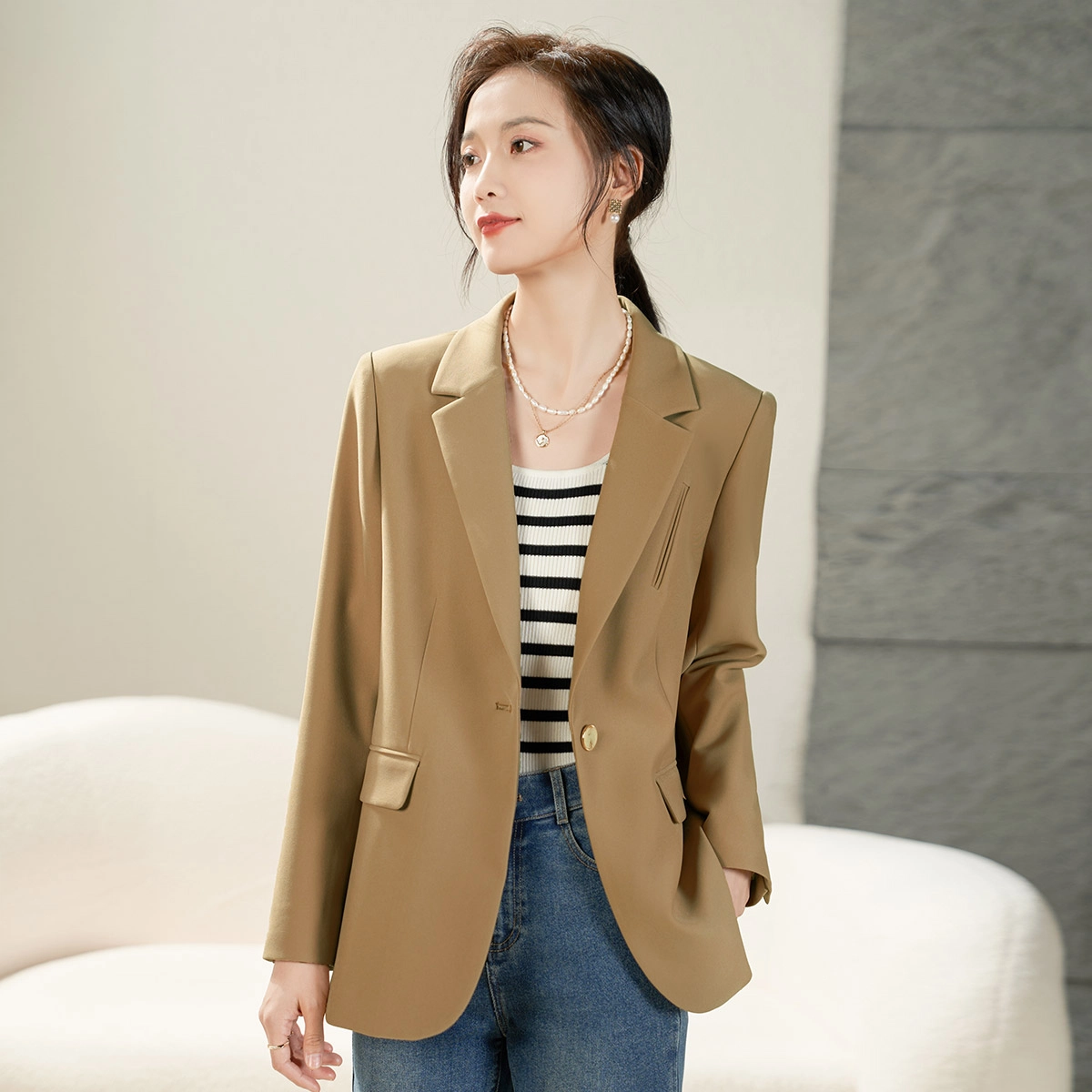 娅丽达 设计感廓形西装 女款