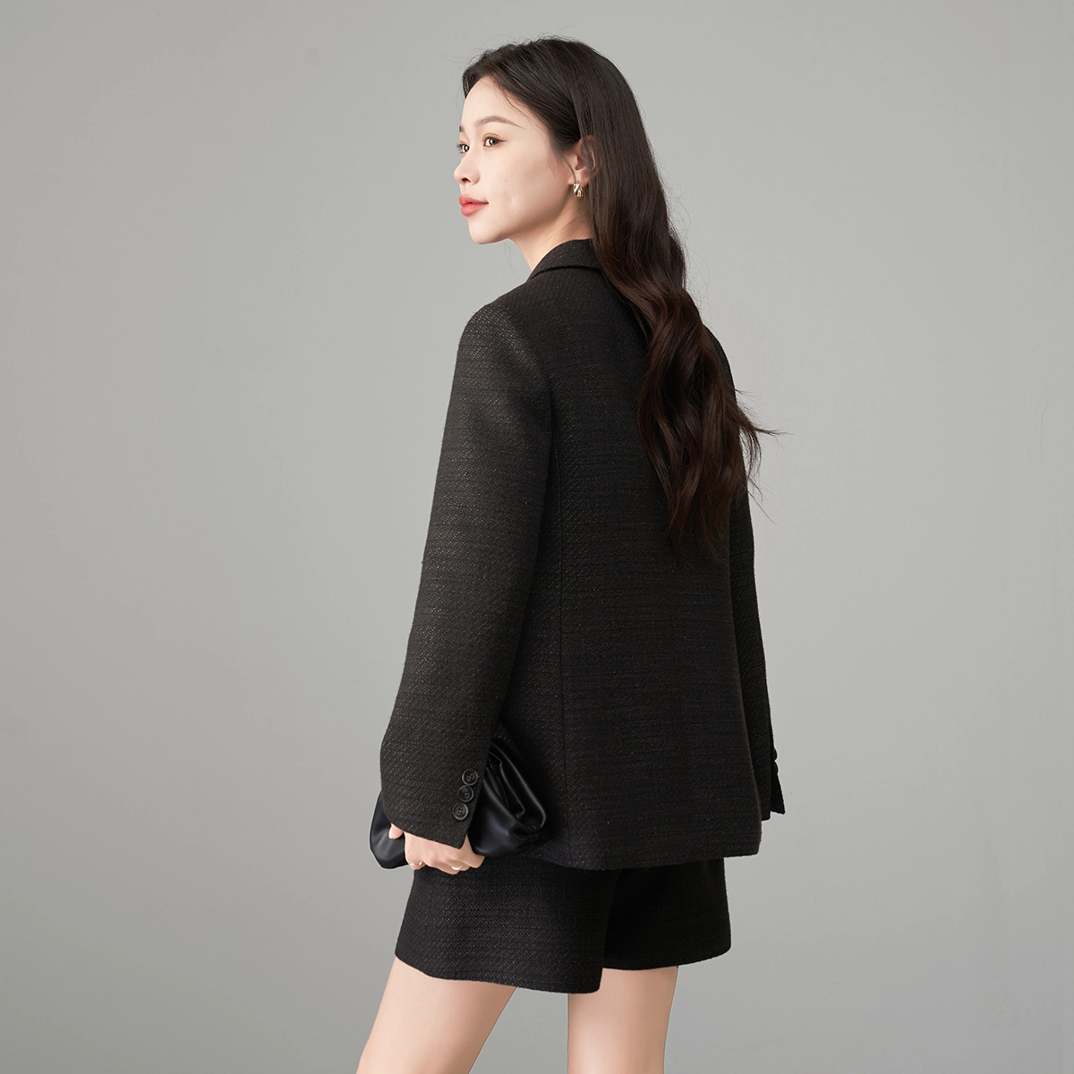 娅丽达 简约纯色双排扣时尚通勤西装 女款