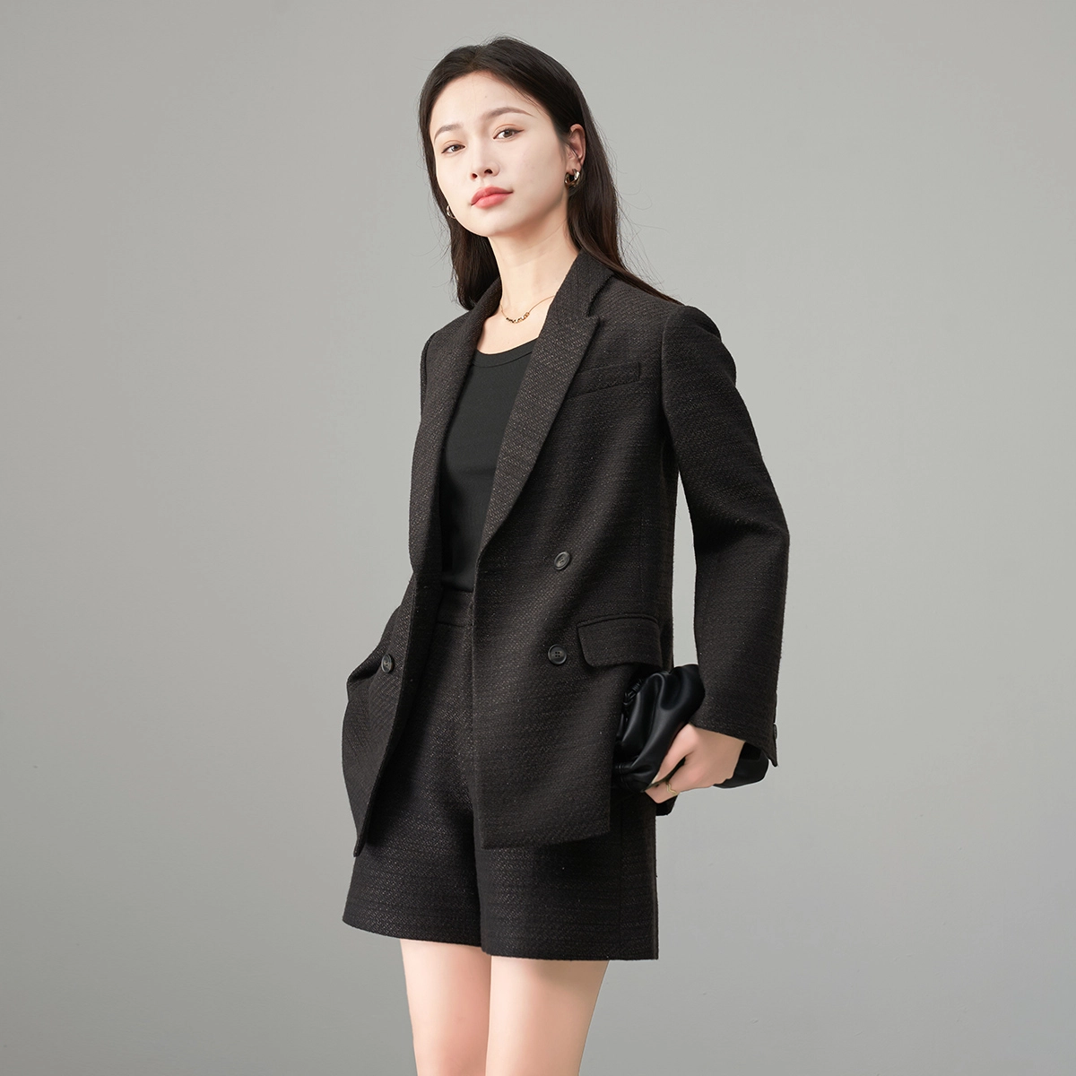 娅丽达 简约纯色双排扣时尚通勤西装 女款