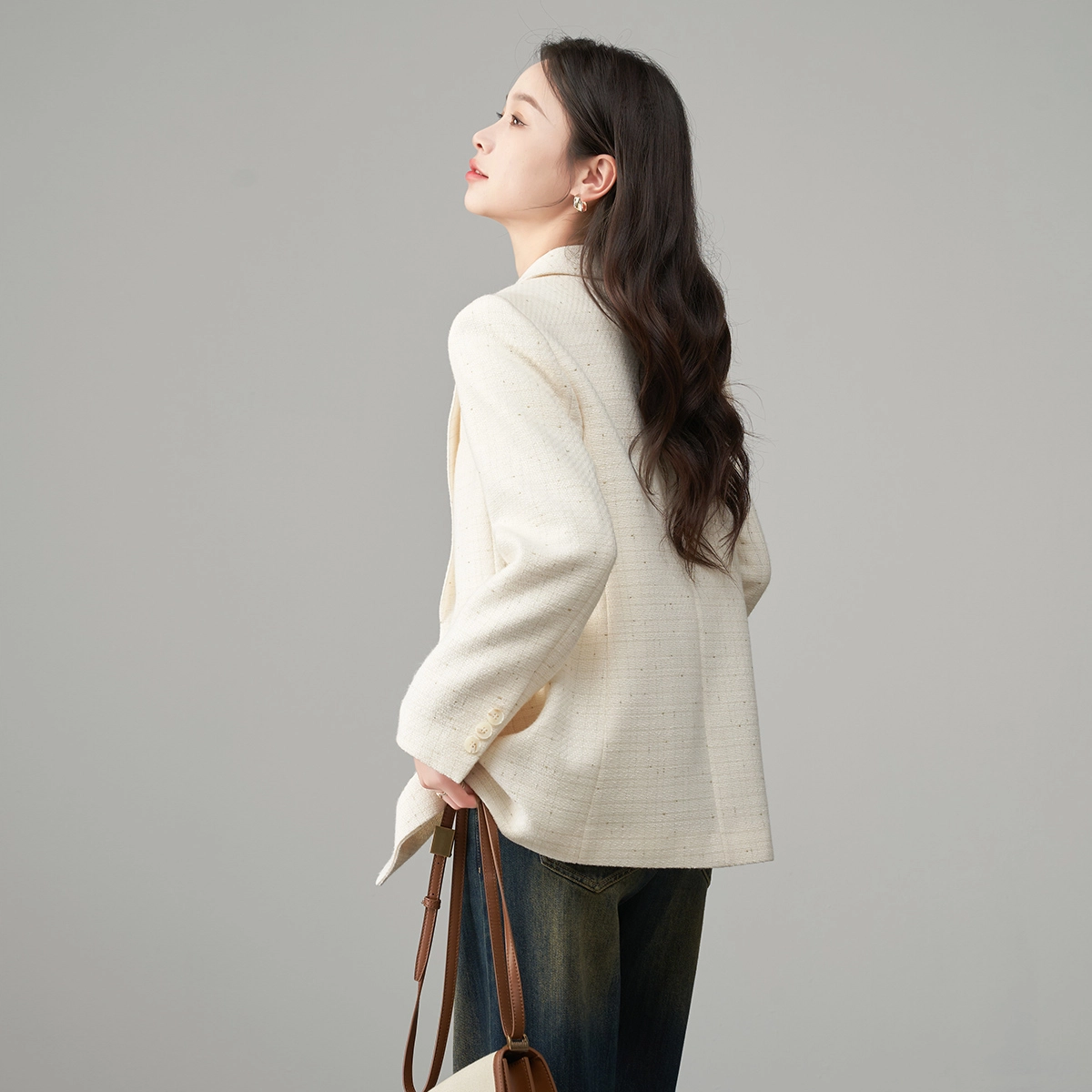 娅丽达 简约纯色双排扣时尚通勤西装 女款