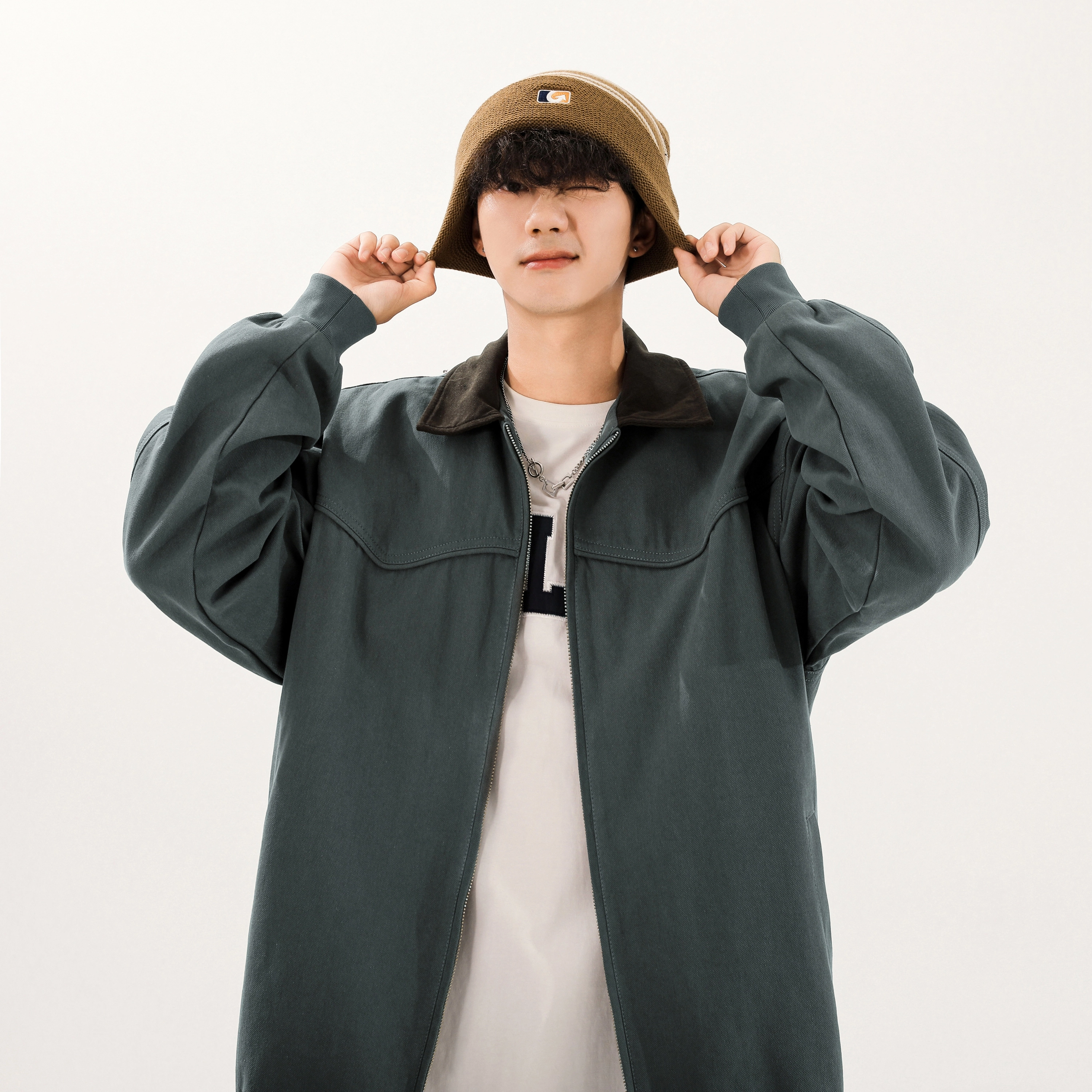 AWAO