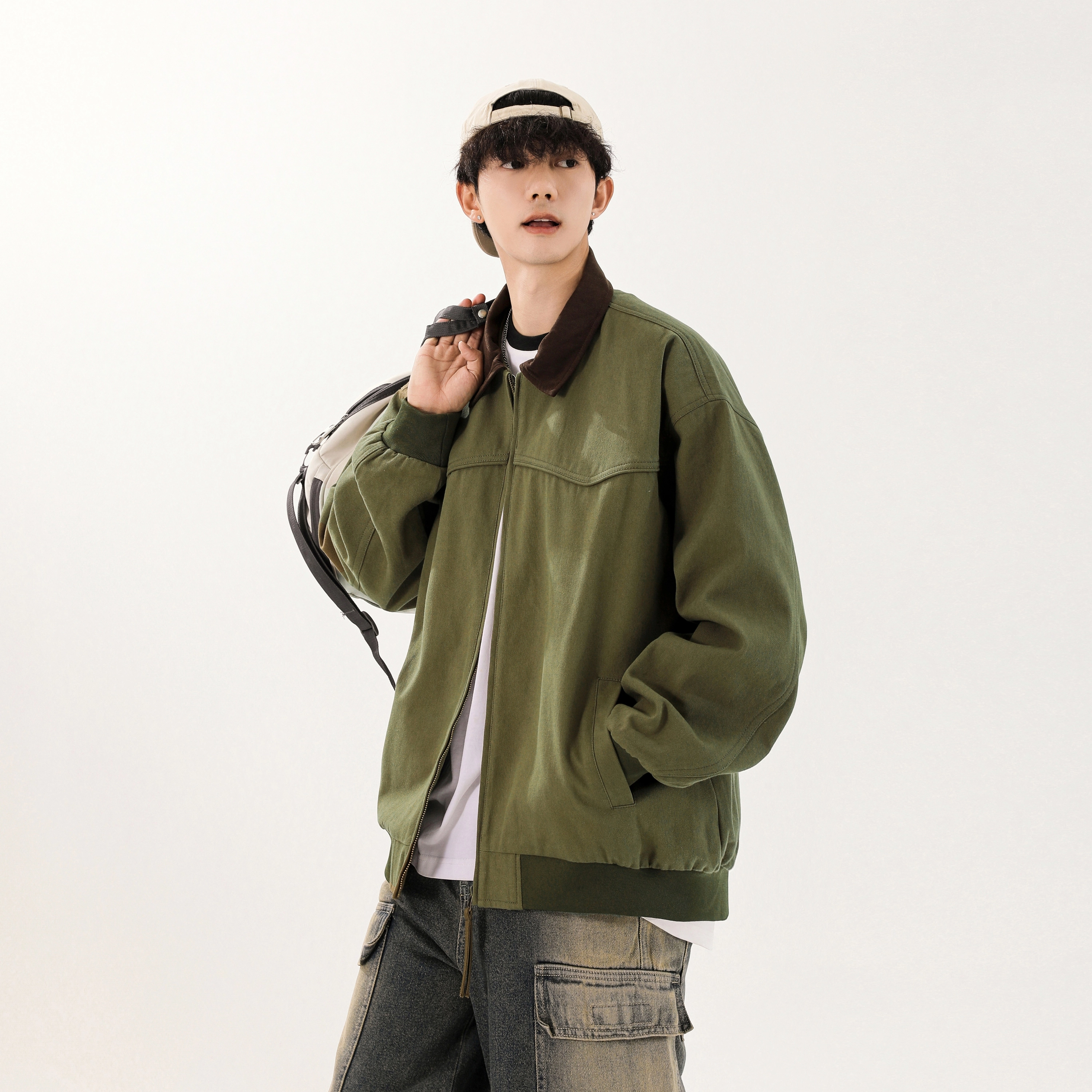 AWAO