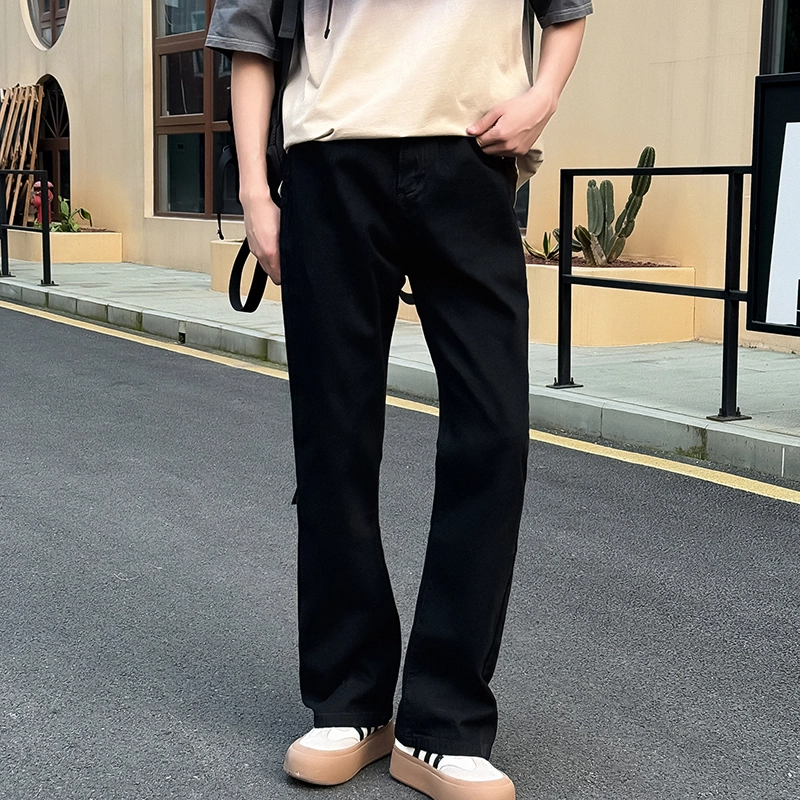 UNthemed