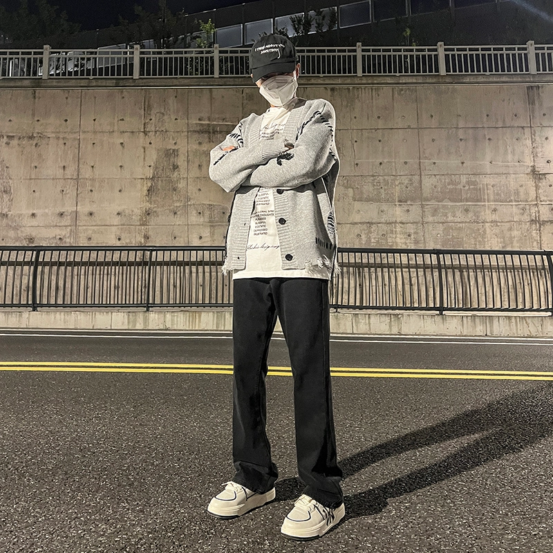 UNthemed