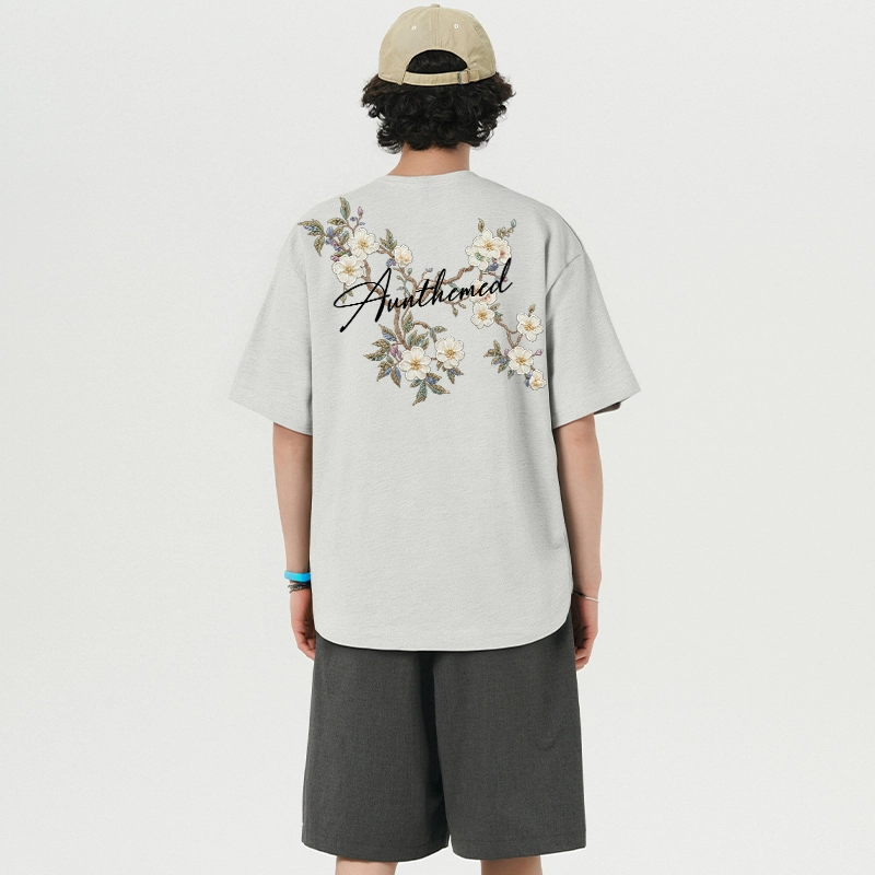 UNthemed T