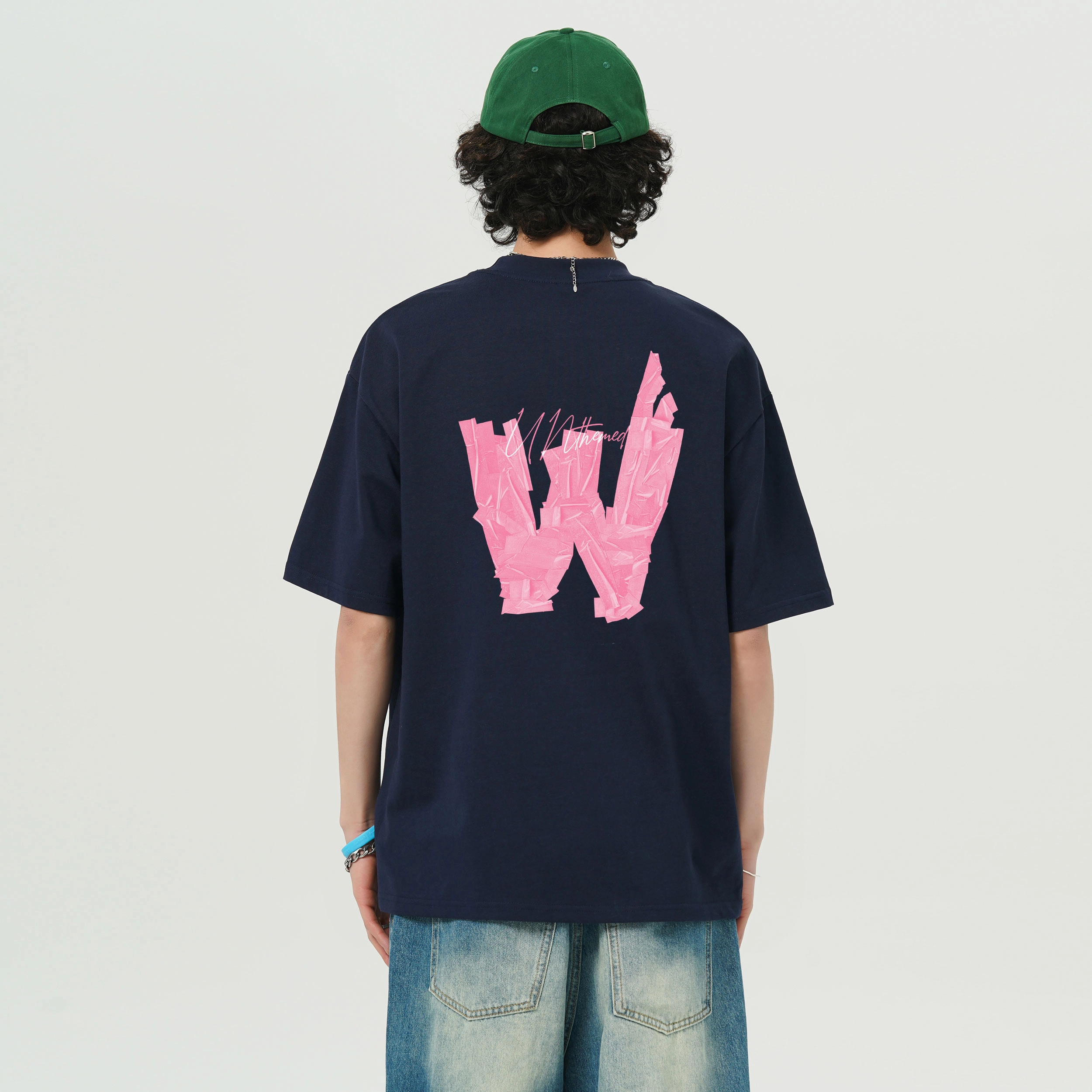 UNthemed T