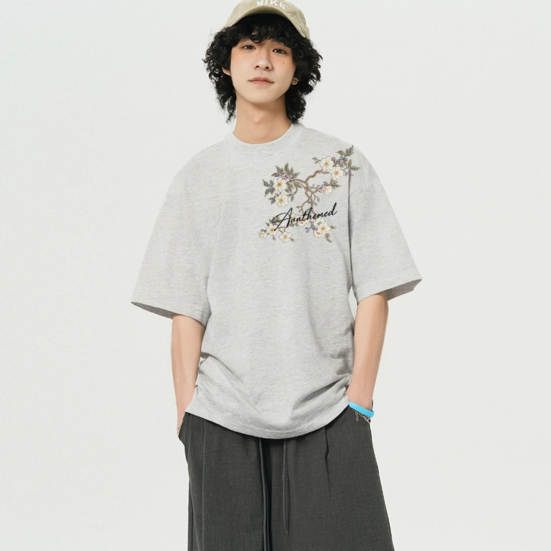 UNthemed T