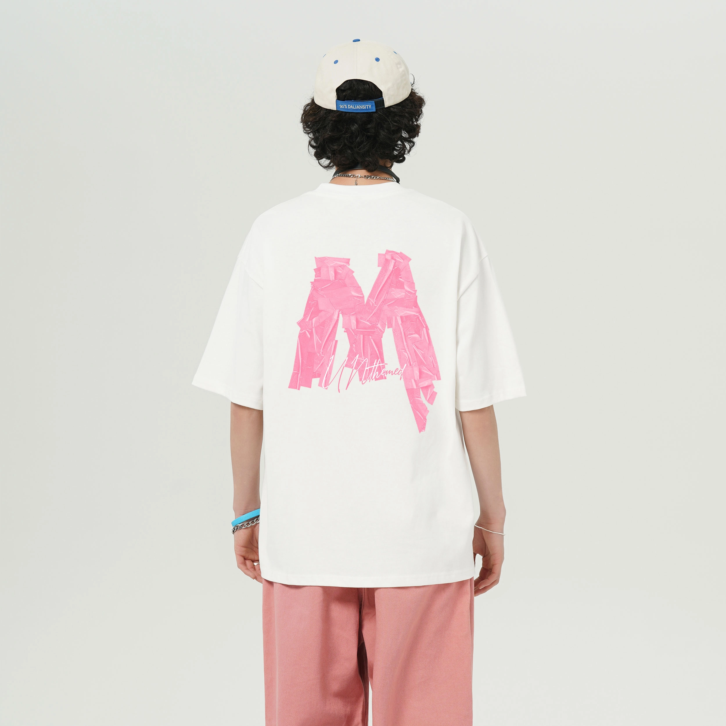 UNthemed T