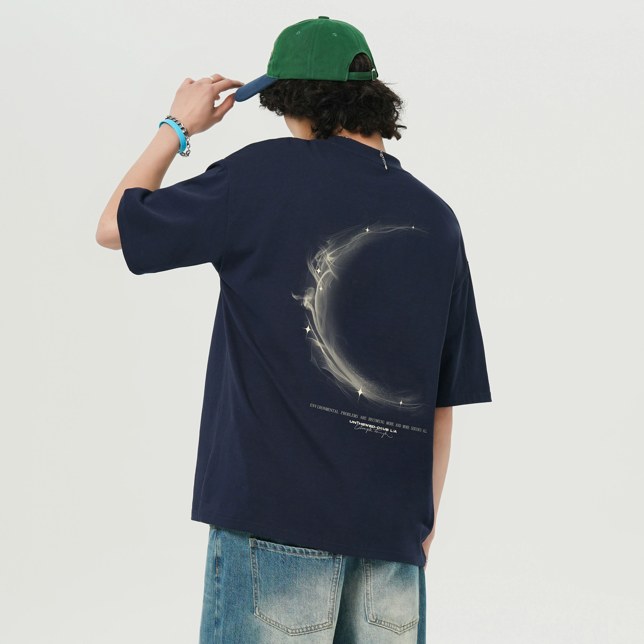 UNthemed T