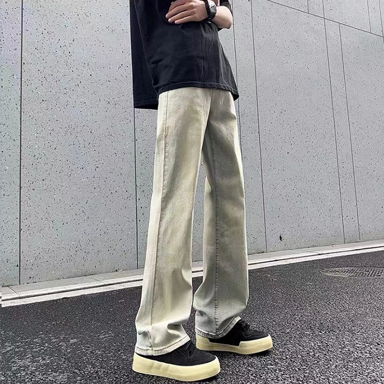 UNthemed