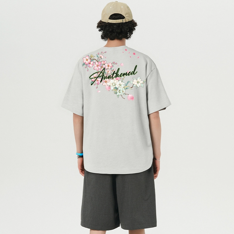 UNthemed T