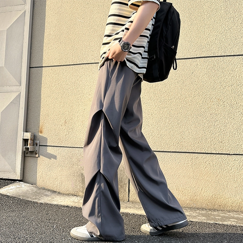 UNthemed