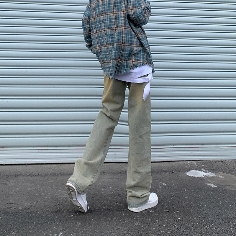 UNthemed